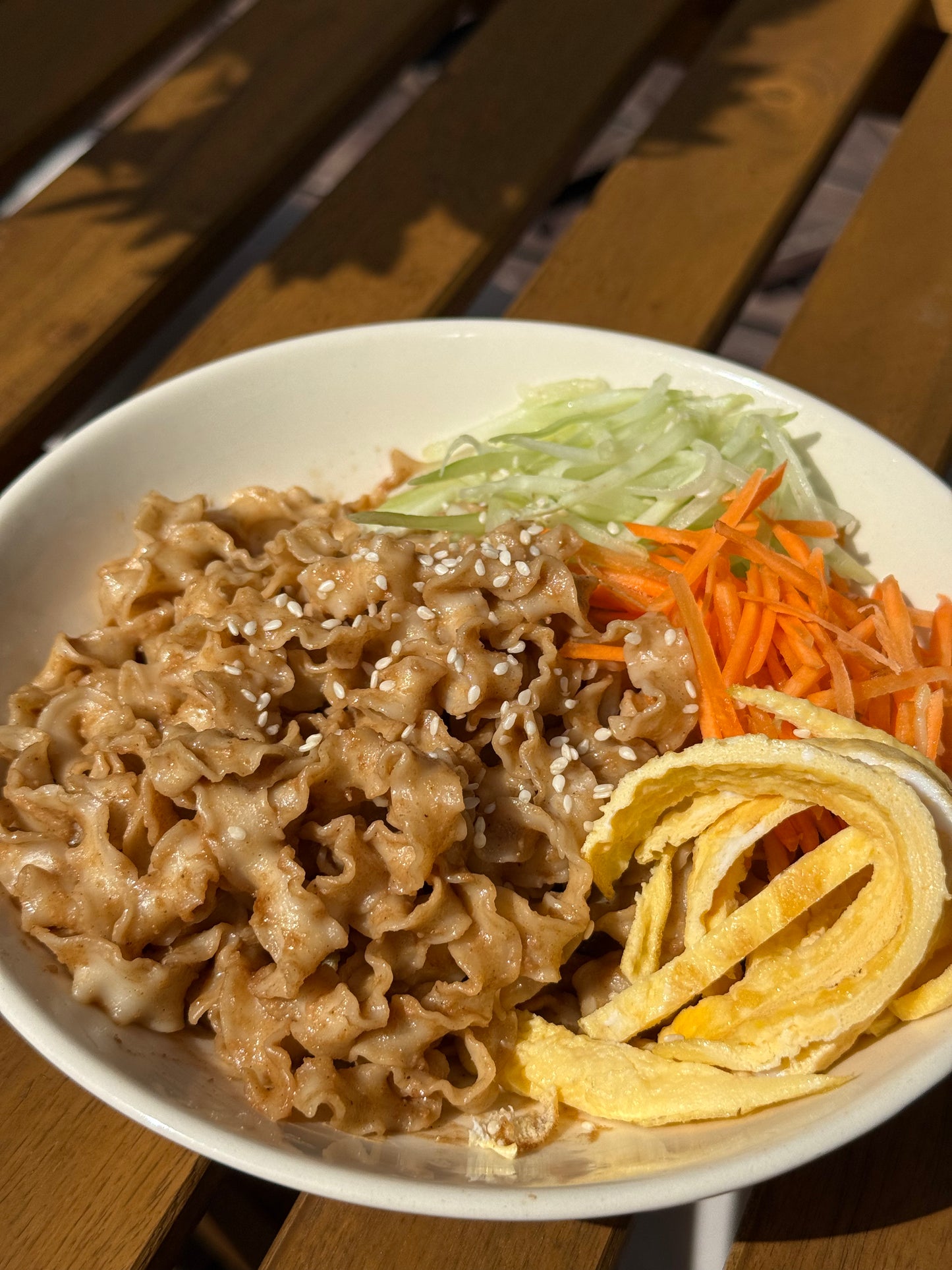 Wavy, saucy sesame paste noodles （1 box with 3 packages）